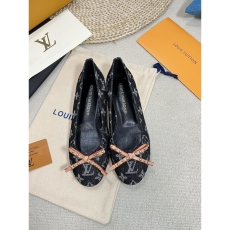 LV flat shoes